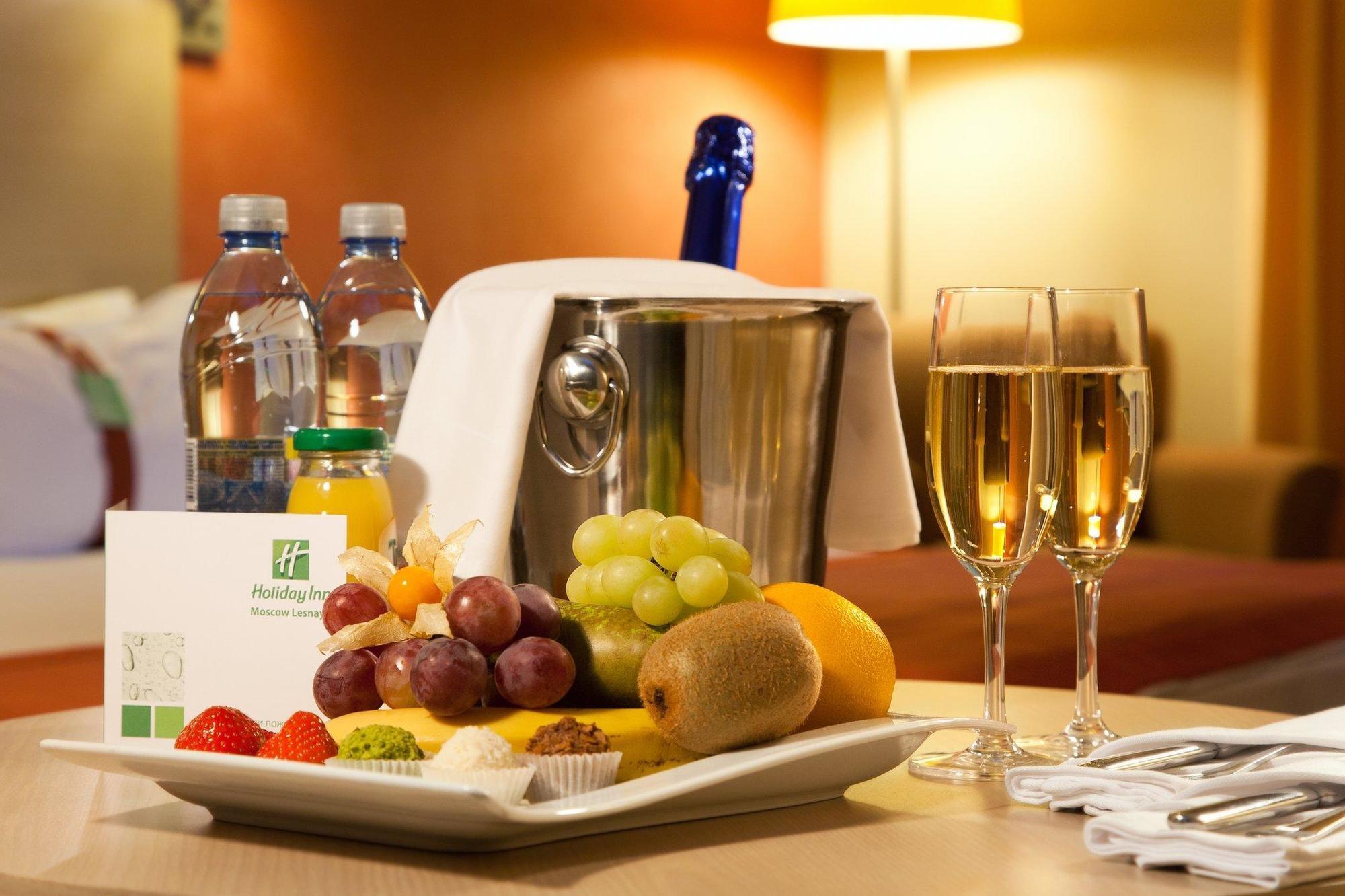 HOLIDAY INN LESNAYA МОСКВА